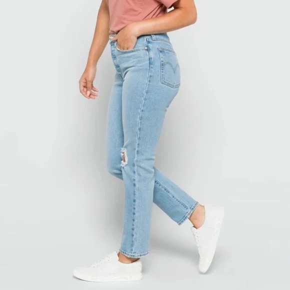 Levi’s Wedgie distressed Denim size 29 - Picture 1 of 3